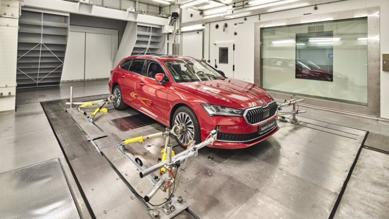 ep simulacion de pruebas a un coche skoda