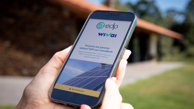 ep archivo   edp y caixabank impulsan instalaciones fotovoltaicas dirigidas a comercios autonomos