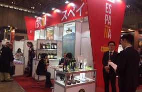 ep archivo   empresas espanolas de alimentacion y bebidas muestran sus productos en japon