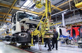ep archivo   imagen de una factoria de renault trucks