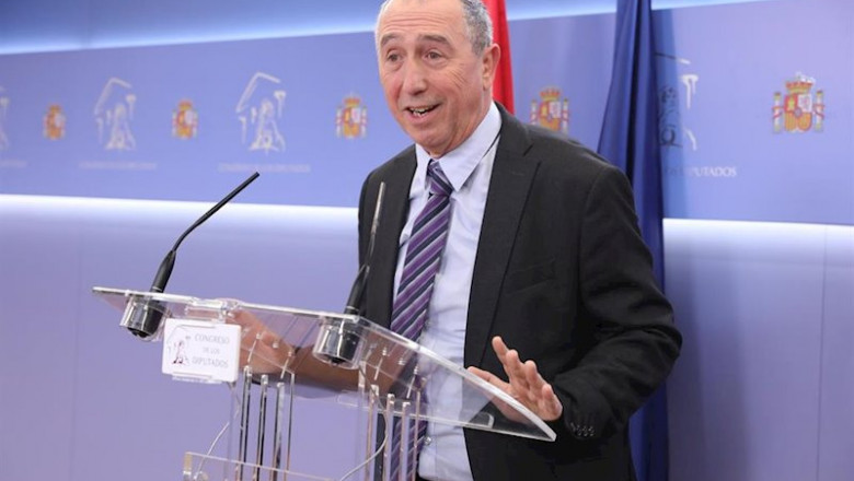ep el diputado de compromis joan baldovi ofrece una rueda de prensa en el congreso de los diputados