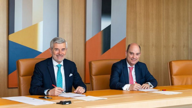 ep el director general de banca comercial de santander espana angel rivera y el vicepresidente de
