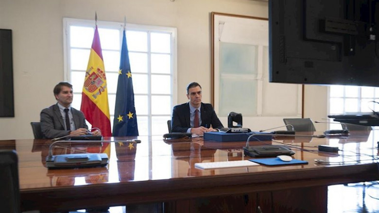 El presidente del Gobierno, Pedro Sánchez, durante la videoconferencia con los miembros del G20, el foro que reúne a las 19 economías más ricas con algunos de los principales países emergentes, más la Unión Europea. | Moncloa ep el presidente del gobierno pedro sanchez durante la videoconferencia con los miembros del g20 el