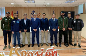 ep foto de familia de la presentacion de las tres competiciones internacionales de deportes de
