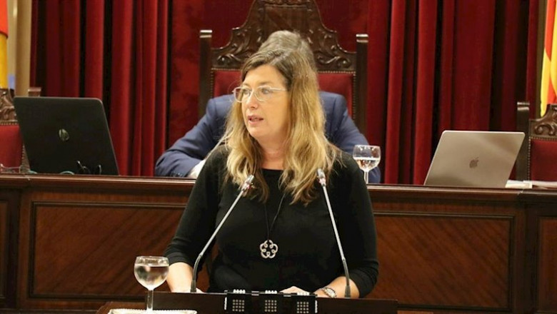 La consellera de Salud, Patricia Gómez, en el pleno del Parlament. | PARLAMENT IB ep la consellera de salud patricia gomez en el pleno del parlament