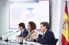 ep la ministra portavoz y de hacienda maria jesus montero el ministro de sanidad salvador illa y el