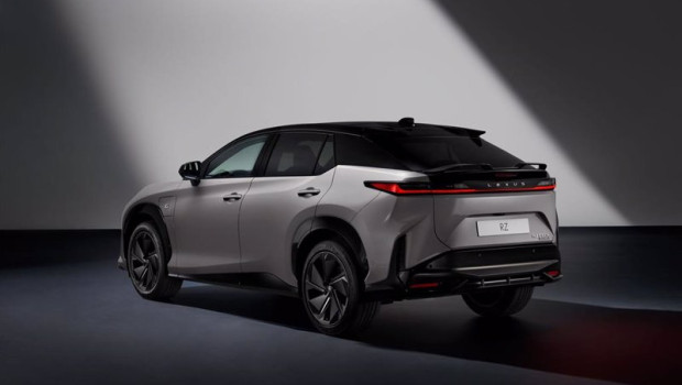 ep lexus presenta el nuevo suv rz 100 electrico con autonomia mejorada de 100 km y disponible en ep lexus presenta el nuevo suv rz 100 electrico con autonomia mejorada de 100 km y disponible en