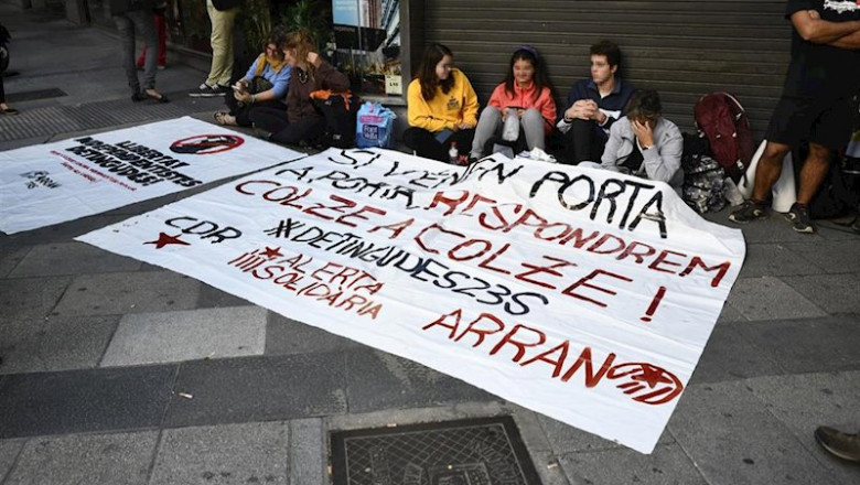 Manifestantes independentistas se concentran en las inmediaciones de la Audiencia Nacional para dar apoyo a los siete CDR detenidos en septiembre | Óscar Cañas - Europa Press - Archivo ep manifestantes independentistas se concentran en las inmediaciones de la audiencia nacional para
