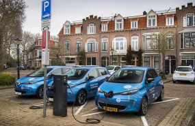 ep modelos electricos de renault recargandose