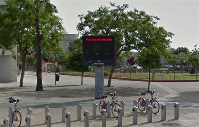 Pantalla informativa sobre los niveles de ozono alcanzados en Sevilla | EUROPA PRESS/GOOGLE MAPS ep pantalla informativalos nivelesozono alcanzadossevilla