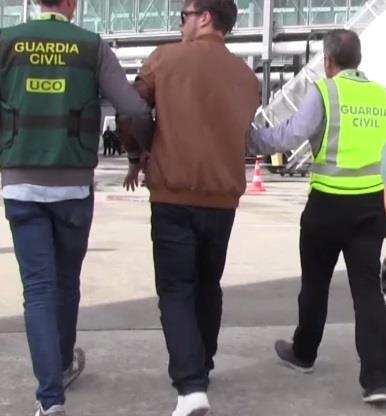 Patrick Nogueira junto con la Guardia Civil | GUARDIA CIVIL - Archivo ep patrick nogueiraconguardia civil