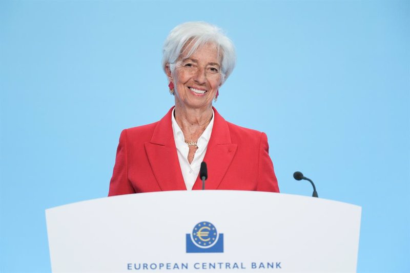 Lagarde pide a Europa mano dura con las stablecoins ante los riesgos de liquidez