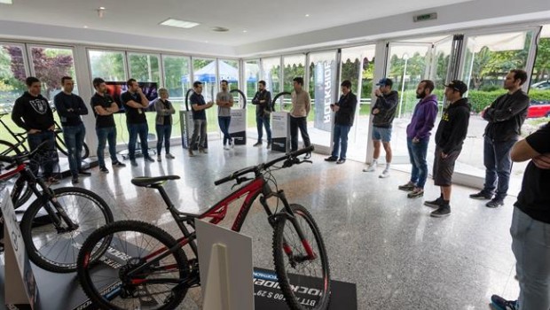 ep presentacionbicicletasdecathlon