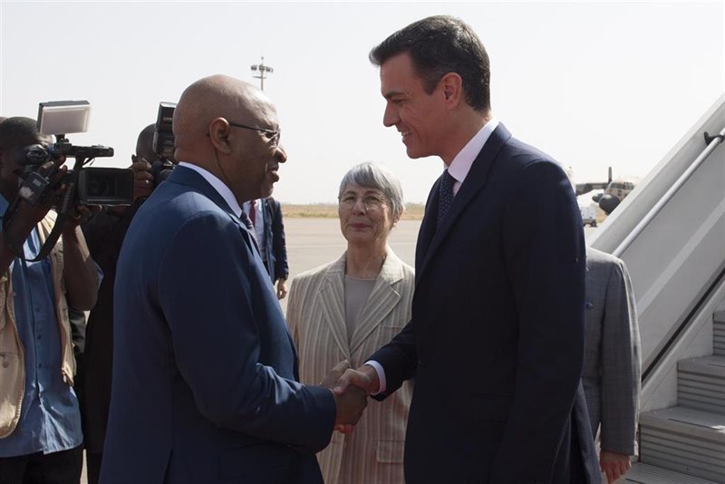 ep sanchez con el presidente de mali durante su visita en diciembre de 2018