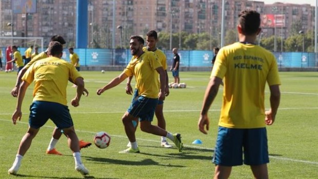 ep sesionentrenamientorcd espanyol