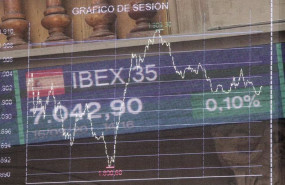 ep valores en los paneles del palacio de la bolsa en madrid espana a 16 de septiembre de 2020