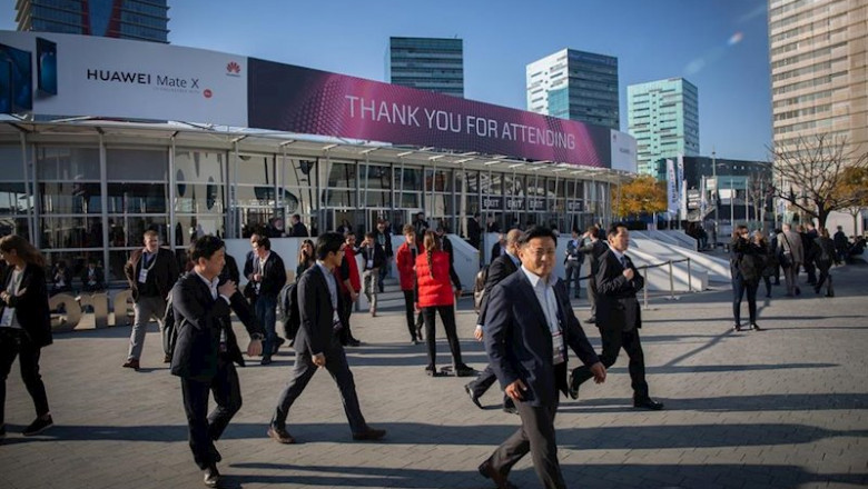Vistantes del Mobile World Congress Barcelona - MWC 2019 en l`entrada de Fira Barcelona. | David Zorrakino - Europa Press - Archivo ep vistantes del mobile world congress barcelona - mwc 2019 en lentrada de fira barcelona