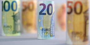 illustration de billets de banque en euros 