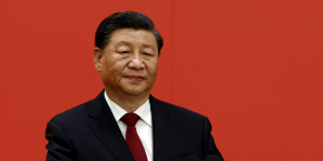 le president chinois xi jinping prend la parole a la suite du 20e congres national du parti communiste a pekin 