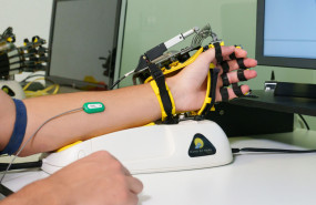 unidad de neurorrehabilitacion robotica 1 original unidad de neurorrehabilitacion robotica 1 original