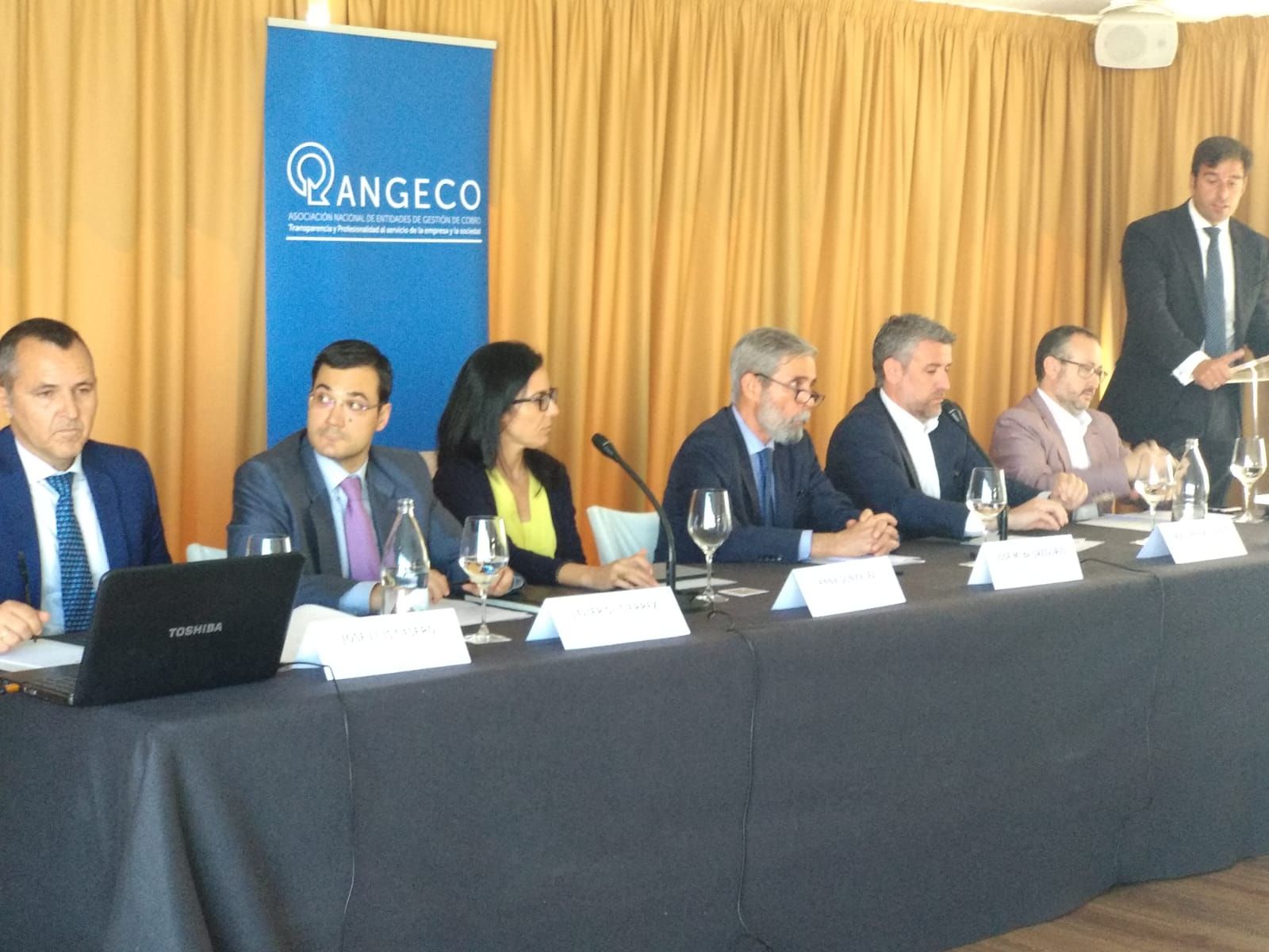 1560863574 2ca50147 6bba 416c 9647 7fa1d87900fa