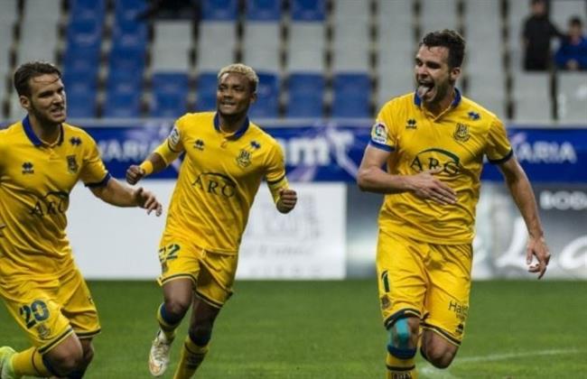 El Alcorcón celebra la victoria en el Carlos Tartiere | LALIGA ep alcorcon celebravictoriacarlos tartiere