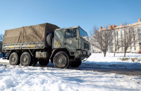 ep archivo   un camion de la unidad militar de emergencias ume durante la limpieza de una de las