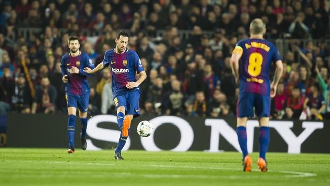 Busquets (Barcelona) con Piqué e Iniesta | VÍCTOR SALGADO / FCB ep busquets barcelona con pique e iniesta