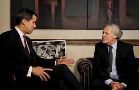 ep el autoproclamado presidente encargado de venezuela juan guaido con el secretario general de la