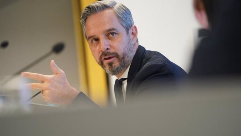 ep el consejero de hacienda juan bravo este viernes durante su intervencion en un acto organizado