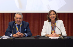 ep el embajador de espana en la ocde manuel escudero y la ministra de industria comercio y turismo