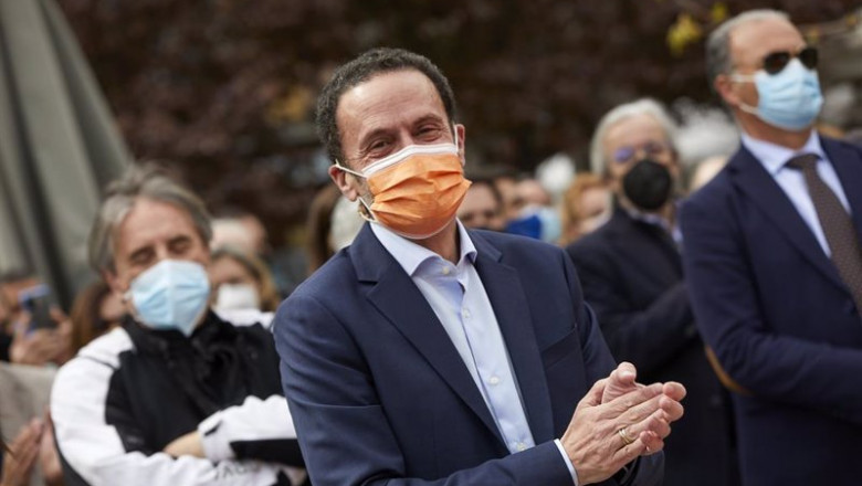 El portavoz parlamentario de Ciudadanos, Edmundo Bal durante su presentación como candidato a la presidencia de la Comunidad de Madrid en la Plaza de Santa Ana, en Madrid (España), a 27 de marzo de 2021. La presentación como candidatos del partido naranja | Jesús Hellín - Europa Press ep el portavoz parlamentario de ciudadanos edmundo bal durante su presentacion como candidato a la
