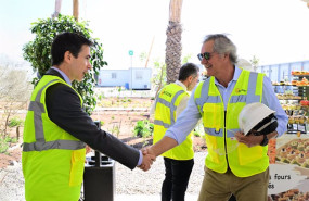 ep el presidente de acciona jose manuel entrecanales derecha durante su visita a las obras