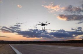 ep ensayo con drones en el centro atlas de villacarrillo