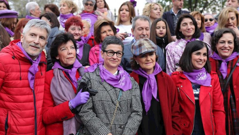 (I-D) El ministro del Interior, Fernando Grande-Marlaska, la ministra de Educación, Isabel Celaá, la ministra de Asuntos Exteriores, Arancha González Laya, la vicepresidenta primera del Gobierno, Carmen Calvo, la ministra de Política Territorial, Carolina | Europa Press ep i-d el ministro del interior fernando grande-marlaska la ministra de educacion isabel celaa la