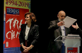 ep i-d la vicepresidenta del gobierno en funciones carmen calvo y el director de la revista temas