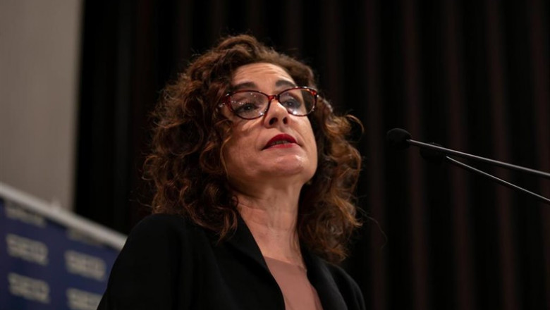 ep montero afirmala airef recomendara la subastamedicamentostoda espana y permitira ahorrar mil millones