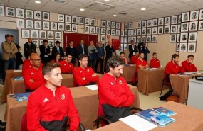ep raul gonzalez victor valdesxabi alonso entrealumnosla rfef