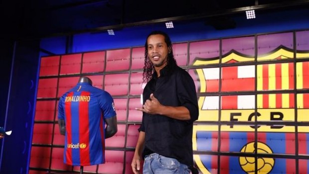 ep ronaldinho nuevo embajadorfc barcelona como legend del club
