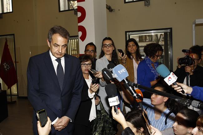 Zapatero llega a la capilla ardiente de Carme Chacón | EUROPA PRESS ep zapatero llegala capilla ardientecarme chacon