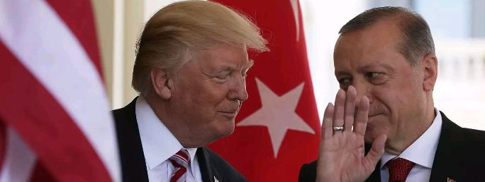 La lira turca, estable por las conversaciones comerciales entre Turquía y EEUU