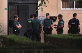 ep agentes de la guardia civil acuden a inspeccionar en huercal de almeria la vivienda de la