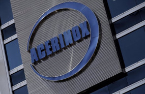 ep archivo   detalle del logo de acerinox en el edificio de su sede en madrid