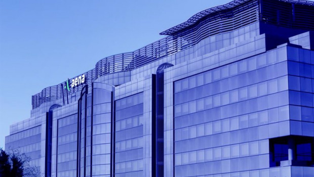 ep archivo   fachada del edificio de aena piovera azul sede central de la empresa en madrid espana a