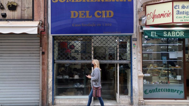 ep archivo   foto de archivo de comercios cerrados en malaga por la alta incidencia de la pandemia