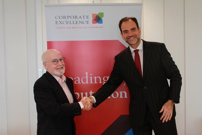 ep de izq a dcha el director general de corporate excellencecentre for reputation leadership angel