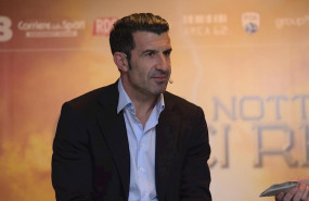 ep el exjugador portugues luis figo