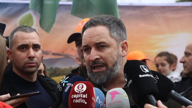 ep el lider de vox santiago abascal atiende a los medios de comunicacion antes de la marcha 20m a 20