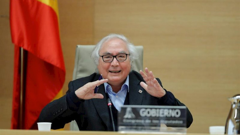 El ministro de Universidades, Manuel Castells, durante su comparecencia en la Comisión de Universidades del Congreso. | Pool ep el ministro de universidades manuel castells durante su comparecencia en la comision de