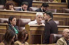 ep el portavoz de erc en el congreso gabriel rufian d conversa con la portavoz de eh bildu en el